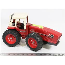 VINTAGE DIECAST INTERNATIONAL TRACTOR 14” LONG