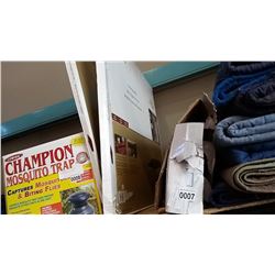 CLOSET CORNER SHELF AND ORGANIZER
