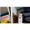 Image 1 : CLOSET CORNER SHELF AND ORGANIZER