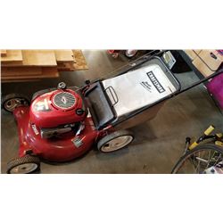 CRAFTSMAN 6.75 HORSEPOWER GAS LAWN MOWER W/ CATCHER