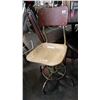 Image 1 : METAL SWIVEL CHAIR