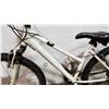 Image 2 : WHITE NO NAME BIKE