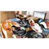 Image 2 : 3 SNOW BOARDS AND BINDINGS