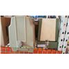 Image 2 : VINTAGE GREEN KENMORE SEWING MACHINE AND WHITE KENMORE SEWING MACHINE