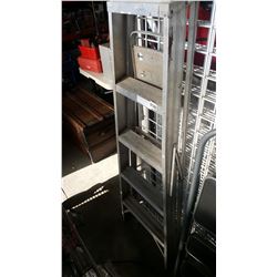 5 FOOT ALUMINUM A FRAME LADDER