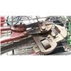 Image 2 : PIPE WRENCH AND BOLT CUTTER