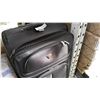 Image 2 : 5 PIECE SWISS GEAR LUGGAGE