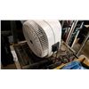 Image 2 : PREMIERE VINTAGE SCREEN FAN AND TABLE TOP SEABREEZE FAN