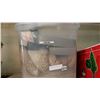 Image 1 : TOTE OF CHRISTMAS DECORATIONS