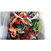 Image 2 : TOTE OF BUNGEE CORDS LOAD STRAPS AND MORE