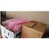 Image 2 : 2 BOXES OF BUBBLE BAGS