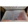 Image 2 : WOODS CHEST FREEZER