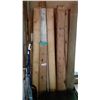 Image 1 : LOT OF VARIOUS SIZE LUMBER