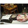 Image 1 : LOT OF 3 PURSES AND 2 WALLETS - GUESS, BETSY, JOHNSON, HELLO KITTY