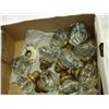 Image 2 : GLASS AND BRASS DOOR KNOBS