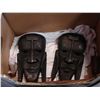 Image 2 : BOX OF DECORATIVE WOOD DECOR AND PORCELAIN POODLE
