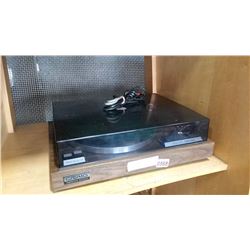 CRAIG SERIES 5000 MODEL 5101 TURNTABLE