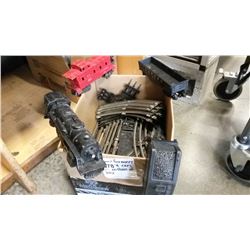 HO SCALE TRAIN SET W/ TRANSFORMER AND EXTRA CARS