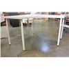 Image 2 : IKEA TABLE