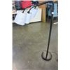 Image 2 : THREE HEADED FLOOR LAMP