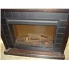 Image 2 : MODERN MANTLE AND ELECTRIC FIREPLACE