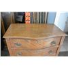 Image 2 : ANTIQUE BOW FRONT 5 DRAWER CHEST OF DRAWERS