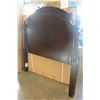 Image 2 : FLOOR MODEL QUEENSIZE DARK FINISH POSTER HEADBOARD