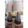 Image 2 : PAIR OF RED GLASS TABLE LAMPS