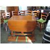 Image 1 : VILAS MAPLE DROPLEAF DINING TABLE WITH 4 CHAIRS AND 2 LEAFS