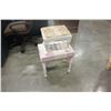 Image 1 : 2 FOOT STOOLS