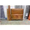 Image 2 : PAIR OF VINTAGE WALNUT SINGLE BED FRAMES