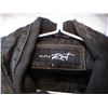Image 2 : LEATHER JACKETS AND COWBOY BOOTS