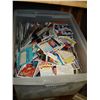 Image 1 : TOTE OF VARIOUS TRADING CARDS