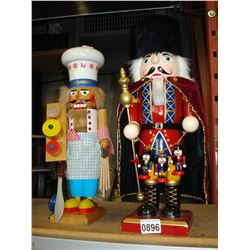 CHEF AND SOLDIER NUT CRACKER
