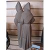 Image 2 : LLARDO FIGURE 2 MONKS