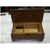 Image 2 : ANTIQUE OAK CHEST JEWELLRY BOX