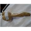 Image 2 : CARVED CHAMELEON