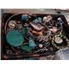 Image 2 : TRAY OF JEWELLRY AND BAG OF NOVELTY RINGS