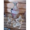 Image 1 : 3 CAPODIMONTE FIGURES AND MURANO VASE
