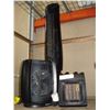 Image 2 : 2 HEATERS AND FAN