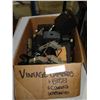 Image 1 : BOX OF VINTAGE CAMERAS