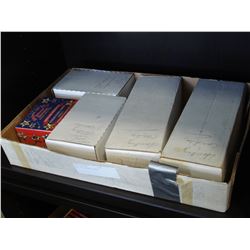 TRAY OF HOCKEY CARDS