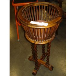 ANTIQUE BARLEY TWIST PLANT STAND