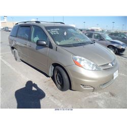 2006 - TOYOTA SIENNA