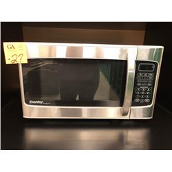 Danby Stainless steel Microwave 20" x 15 1/2" x 12"