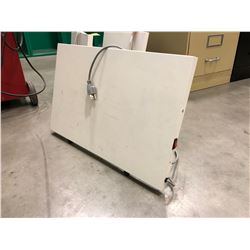 Office ceramic heater 22 1/2" x 14 1/2" x 1" Model 202sla