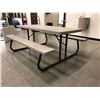 Image 1 : Lifetime collapsible picnic table Grey 72" x 30" Top