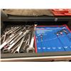 Image 17 : 2 piece Mastercraft Maximum tool box, includes assorted tools in drawers