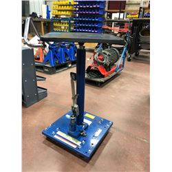 VESTIL rolling lift table Mod HT-02-1616A 200lb capacity