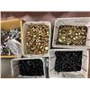 Image 3 : 1 pallet boxes A325 1/2" construction hardware assorted lengths